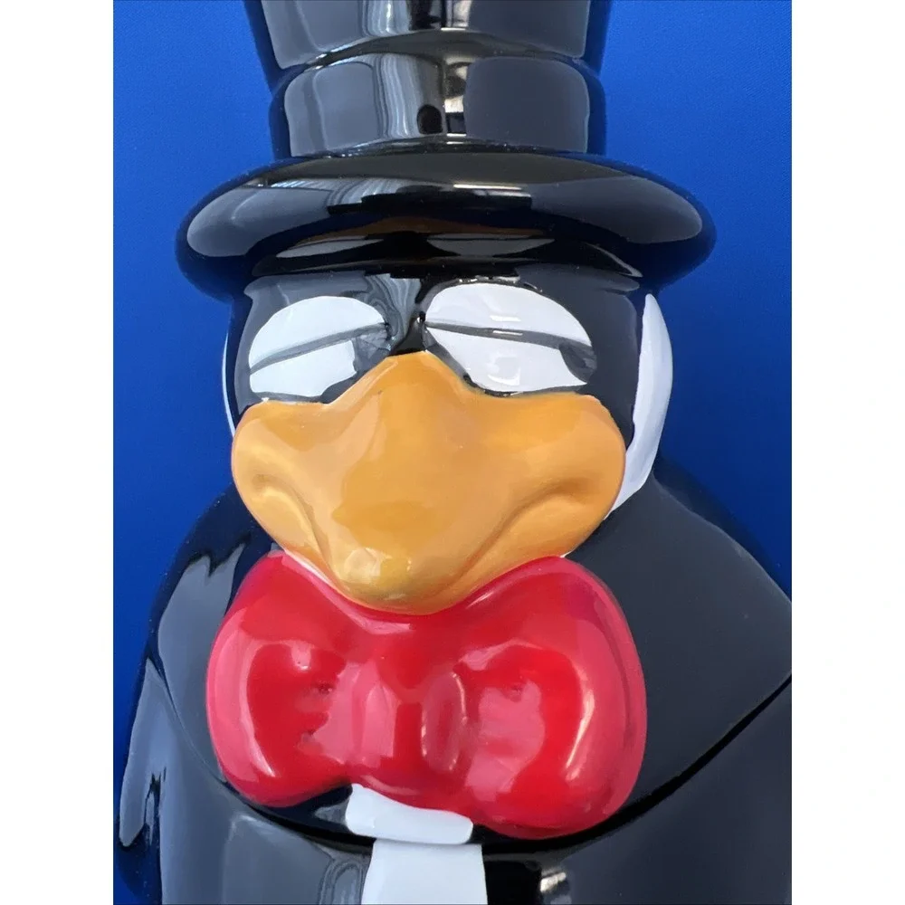 1985 Rare VTG Jay Sly Eyed Penguin Porcelain US Candy Jar, Lidded, 11